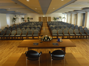 Отель Constantinou Bros Athena Royal Beach