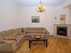 RentInnYerevan Vardanants Street 7 Apartments