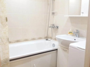 V Spb Na Kremenchugskaja 9k1 Apartments