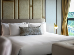 Курортный отель MIDA Grande Resort Phuket