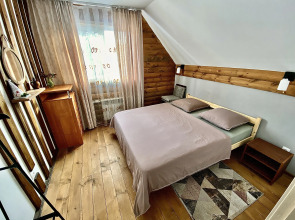 Гостевой дом Избушки guestHouse Большая