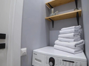 Апартаменты Желтая Студия с панорамным окном