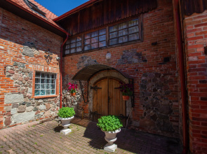 Fisherhouse Guest House