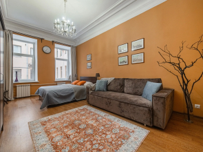 Na Nevskom Prospekte 63 Apartment