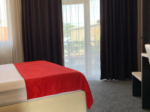 East Gate Бутик-Отель