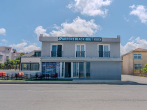 Отель Airport Black Sea Hotel & Restaurant