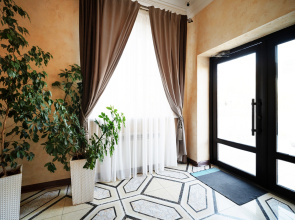 Отель Mari Inn