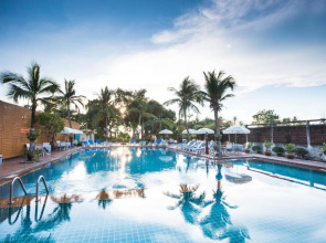Twin Palms Resort