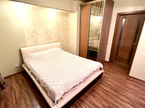 Квартира 3-комнатная Видовая Yarapartments на Набережной