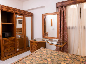 Turquoise Beach Hotel