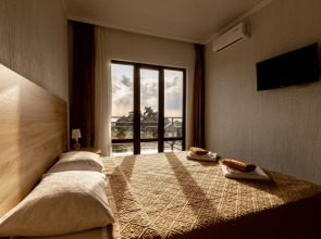 Отель Парадайз