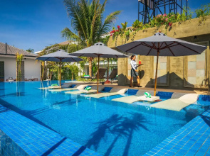 Grand Venus La Residence Hotel