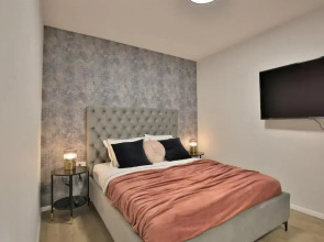 Cozy and Stylish Picasso Apartments