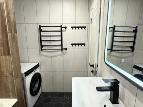 Квартира рядом с УВЗ Орджоникидзе 12