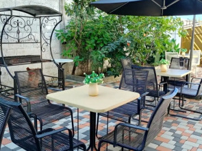 Отель Леонардо