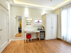 Albinas Hotel Old City