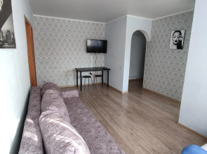 Апартаменты двухкомнатные на Энгельса