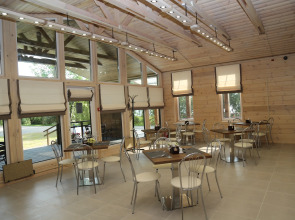 Парк-отель На том берегу