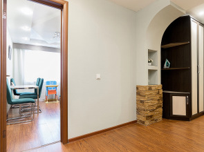 Апартаменты двухкомнатные  на Мещерском бульваре 3/3 .м.Cтрелка. Сова-Дом