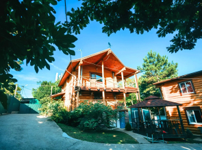 V Lesu U Morya Guest House