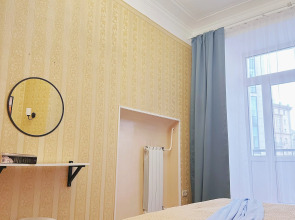 Квартира Четырехкомнатная Natali Apart на 8 Человек Около Патриарших Прудов в Центре Москвы