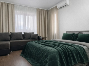 TERRA48 Semeynyy Svetofor na Ulitse Belana 18 Flat