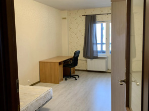 Квартира просторная 3-х комнатная в тихом и уютном районе