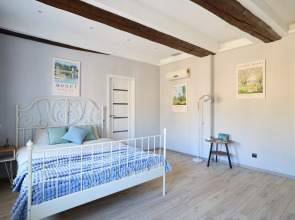 Апартаменты Квартира с Видом на Набережную