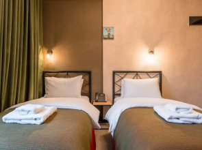 Hotel Green Inn Hotel