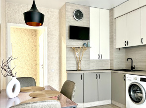 ApartMari Люкс в самом центре на берегу Замкового пруда