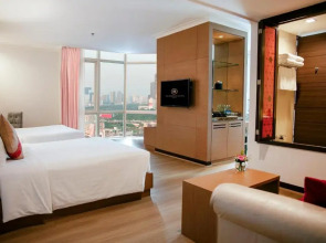 Отель The Berkeley Hotel Pratunam