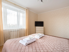 Квартира 1-к яркая у залива на Маркова 8/2 от RentAp, 4 сп.места