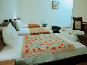 Отель Imperial Palace