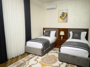 Отель Aliz Boulevard