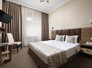 Отель Андерсен