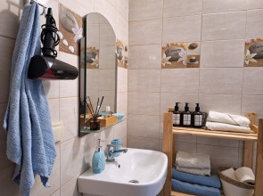 Apartments Cozy Flat with the Sea and Rock on str. Kunikova bld. 20A