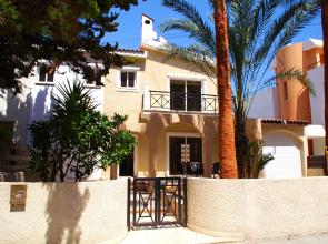 Yioula Villa