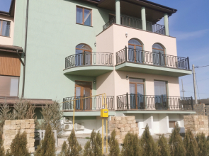 Asteriya Meganom Guest House