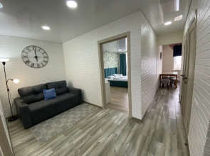 Квартира четырехкомнатная на Цюрупы, 84