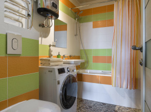 Апартаменты ФлаНск на Крылова 1