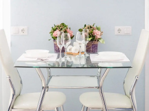 Апартаменты Тихая студия 38кв.м,напротив Центрального Парка,вокзал пешком