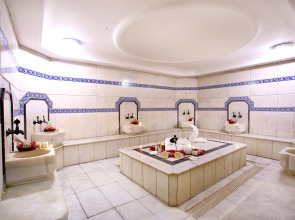 Grand Hilarium Hotel