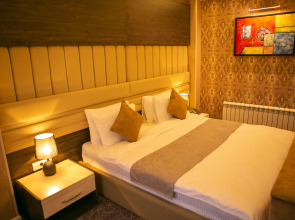 Отель Parkway Inn Hotel & Spa