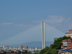 Квартира с видом на Золотой мост возле центра