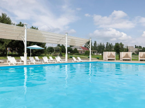 Priazovye Hotel