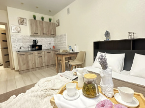 Uyutnaya Studiya Ryadom S TTS Siti Park 29 Kv.m 3 Etazh Apartments