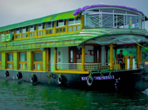 Sreekrishna 5bedroom Family Houseboat Hotel
