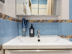 Апартаменты с двумя спальнями, в центре города, у канатной дороги