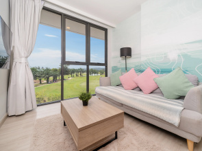 Charming 2bd in Laguna SkyPark Apartment