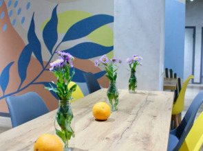 Хостел izzzi hostel Bishkek